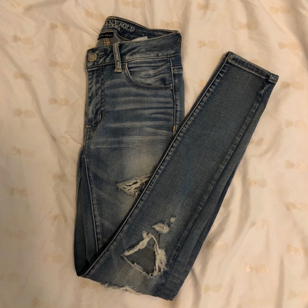 American Eagle Outfitters Distressed Light Blue Skinny Jeggings